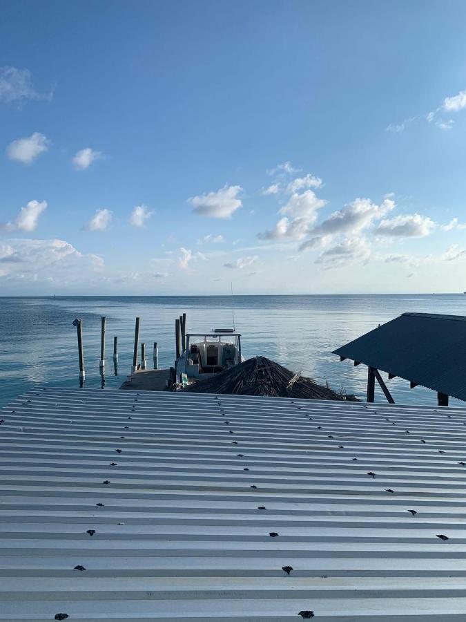 Paradise Divers Hotel Utila Ngoại thất bức ảnh